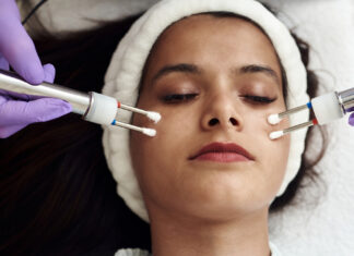 Microcurrent Facial Benefits: Everything You Need to Know Benefits of Microcurrent Facial chicago