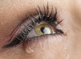 Can You Cry with Eyelash Extensions? What to do After Crying can you cry with eyelash extensions