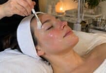 Facial para Piel Sensible en Chicago: Qué Hacer Si Tienes la Piel Seca, Roja o Irritada Skin Barrier Repair Facial in Chicago